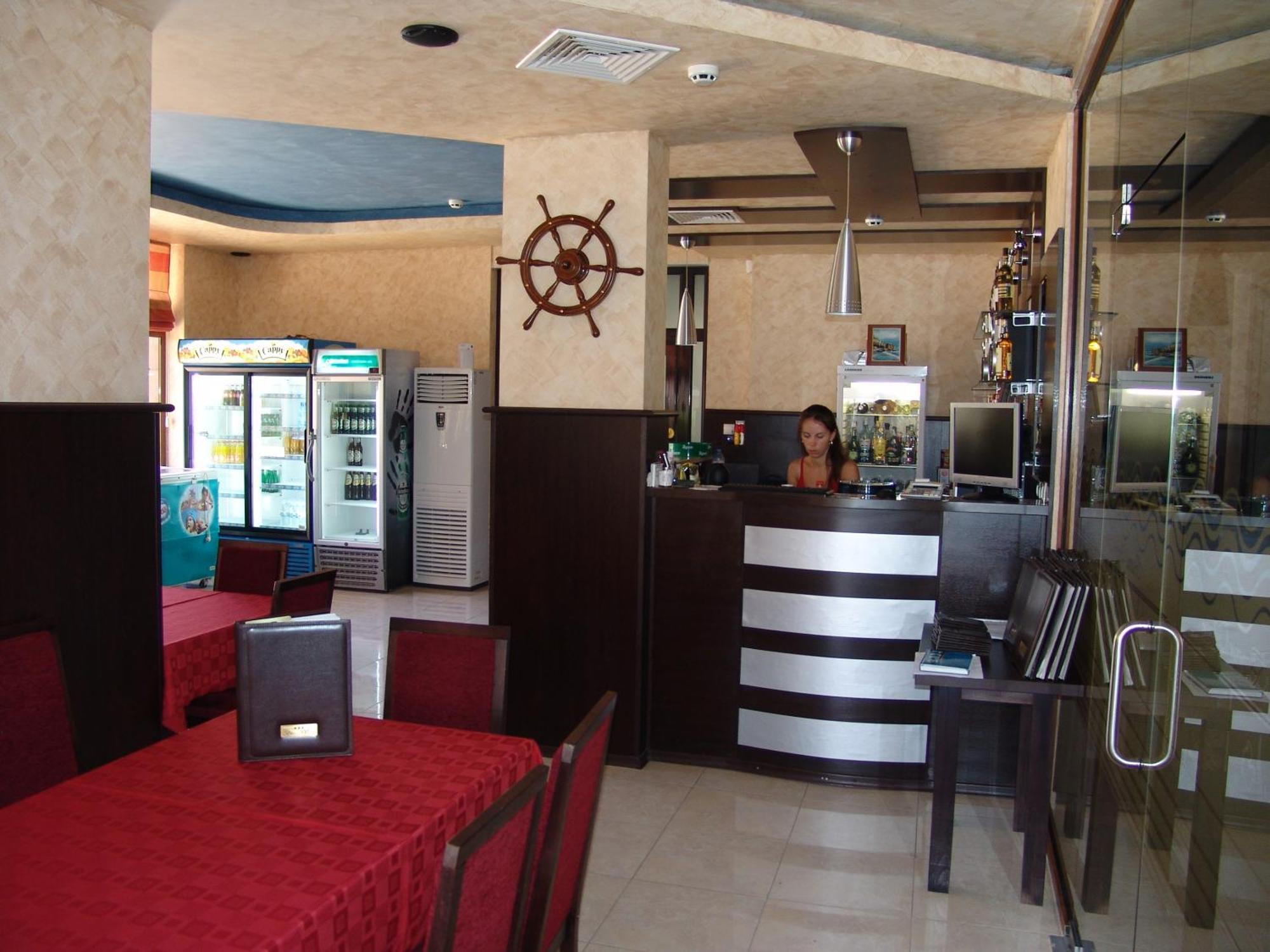 Hotel Buena Vissta Primorsko Extérieur photo