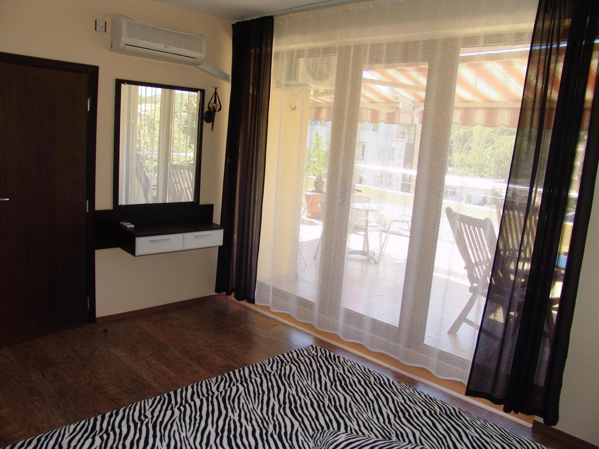 Hotel Buena Vissta Primorsko Extérieur photo